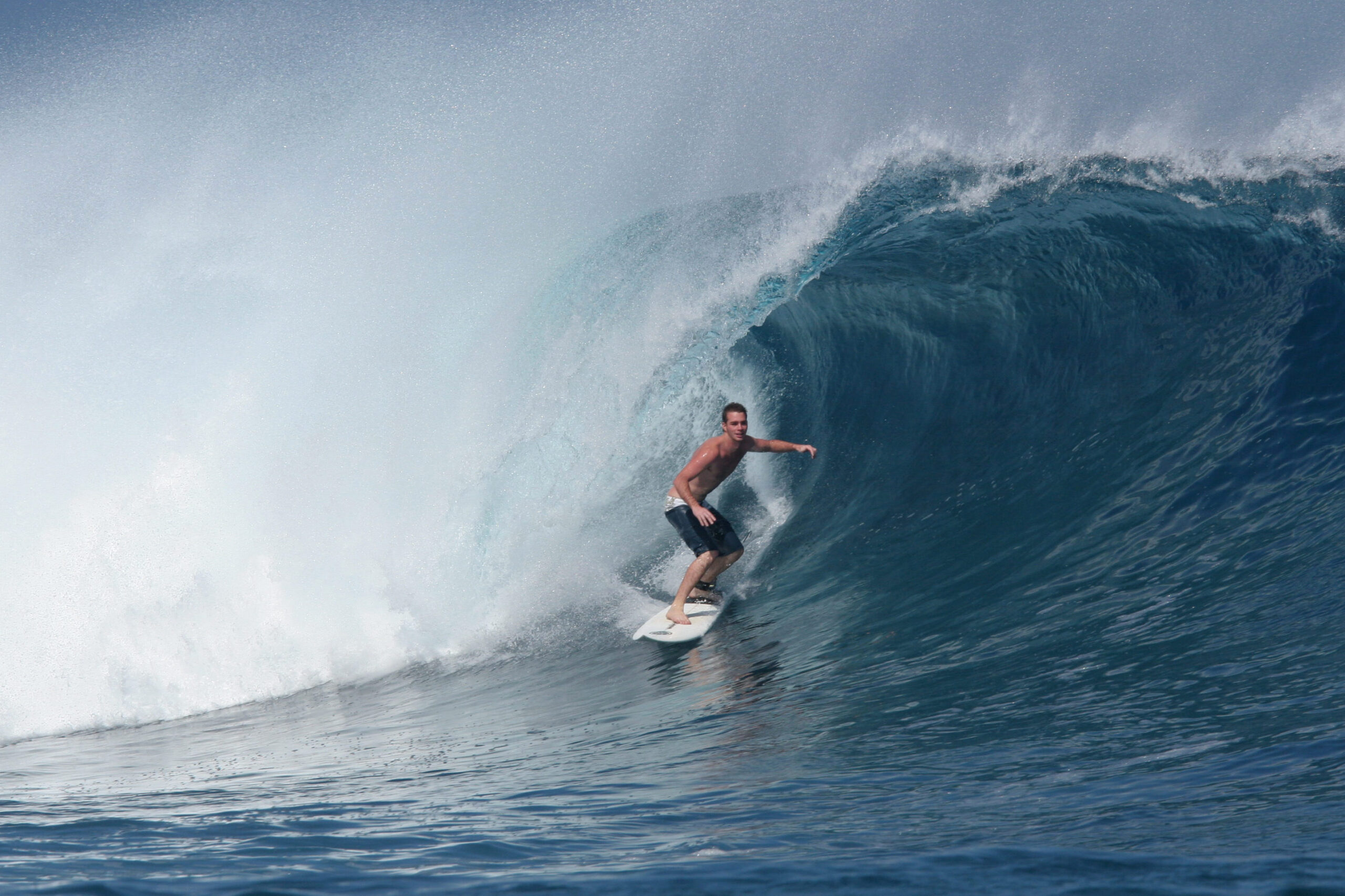 Surfer in barrel at Frigate's